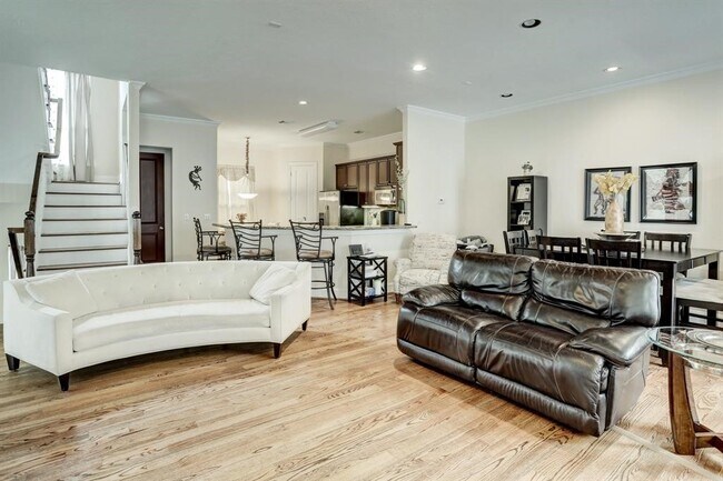Foto del edificio - 1515 Oakdale St