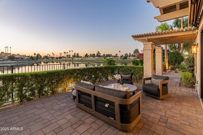 Foto del edificio - 8556 N 84th St