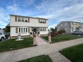 Building Photo - 37 Elizabeth Ann Dr