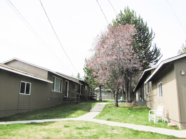 Building Photo - 2111 NW Hill St
