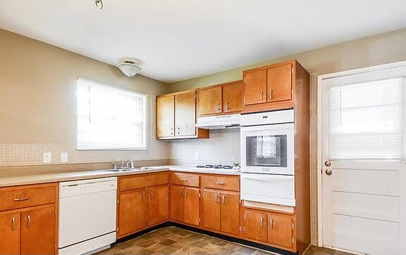 Building Photo - 4398 Varano Dr