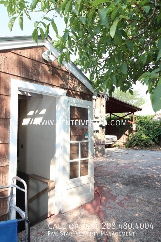 Foto del edificio - 422 S Hayes Ave