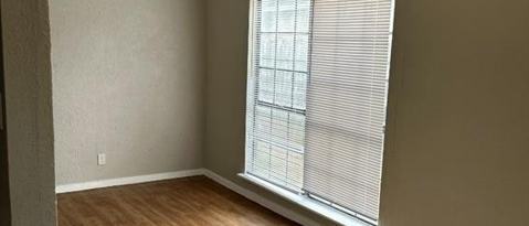 Foto del edificio - 4618 Nervin St
