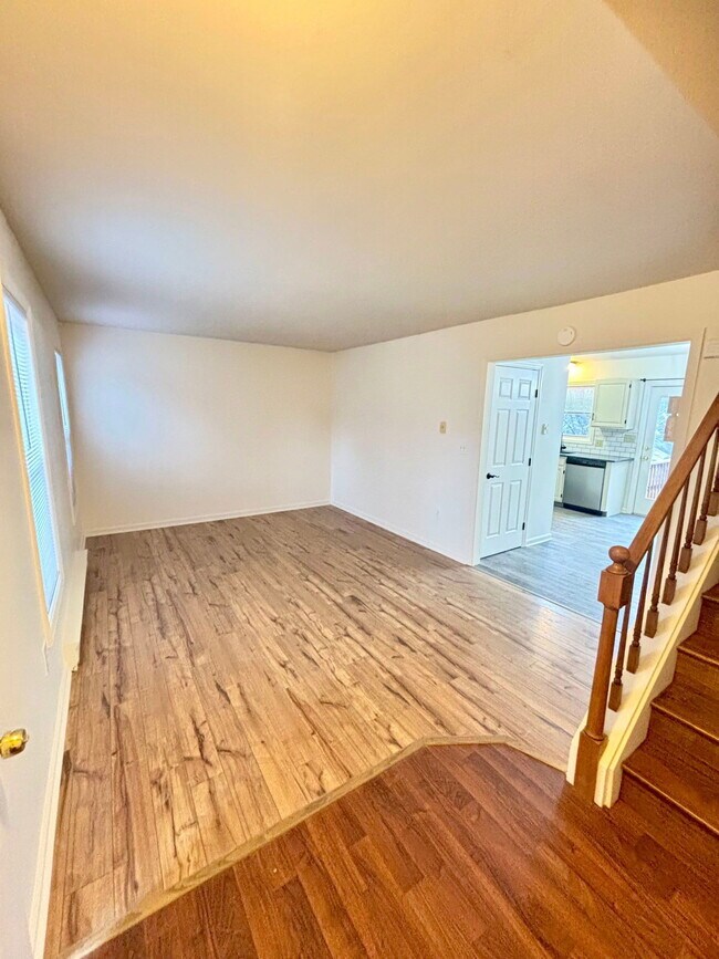 Foto del edificio - 4 Pheasant Ln