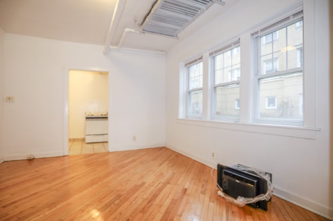 Building Photo - 2453 W Gunnison St