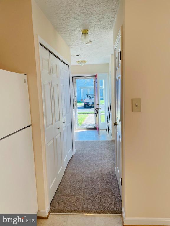 Building Photo - 6107 Hoskins Hollow Cir