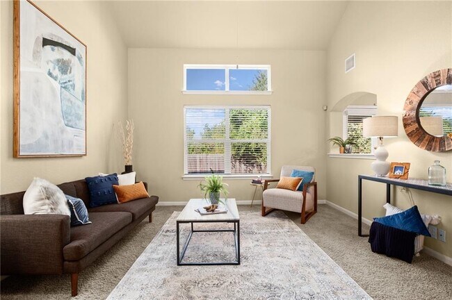 Building Photo - 8704 White Ibis Dr