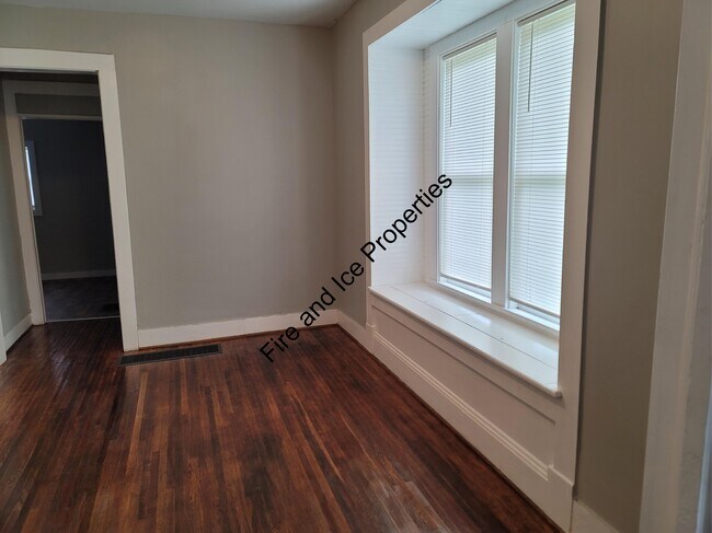 Dining Room 2 - 45 Lawrence St