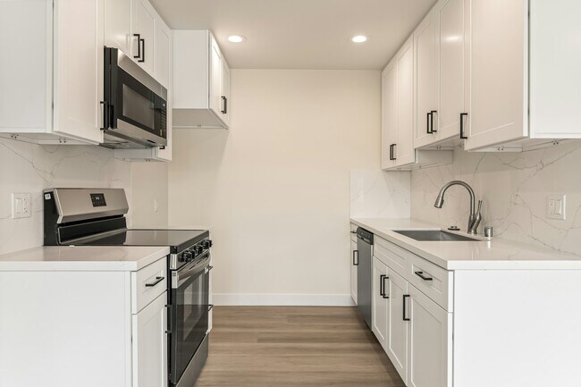 Foto del edificio - 5409 Radford Ave