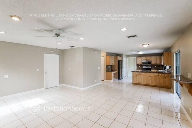 Building Photo - 9130 NW 44th Ct