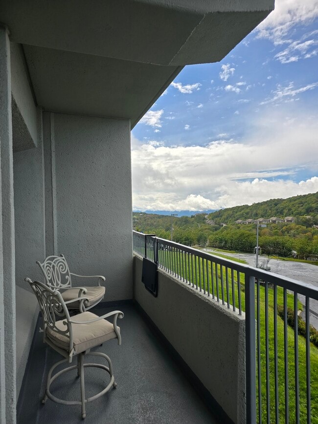 Building Photo - 303 Sugar Top Dr