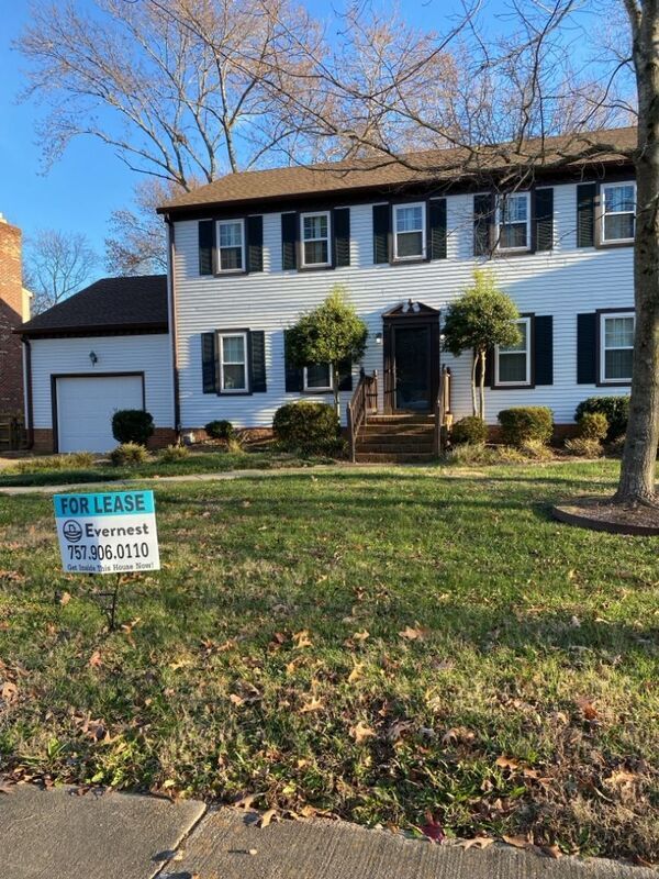 Primary Photo - 208 Drummonds Way