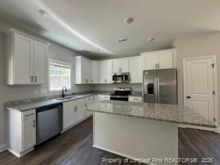 Foto del edificio - 390 Summerhill Rd