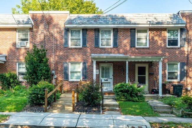 Foto del edificio - 409 Fairview Ave