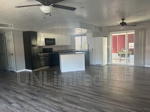 Building Photo - 2954 Mica Dr