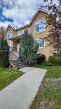Building Photo - 1020 Mount Ave