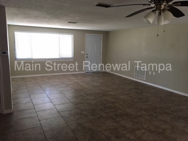 Building Photo - 4700 Linnet St