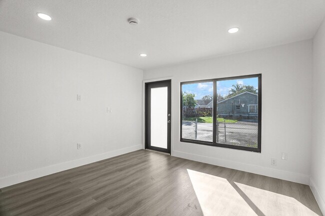Foto del edificio - 20731 NW 41st Ave