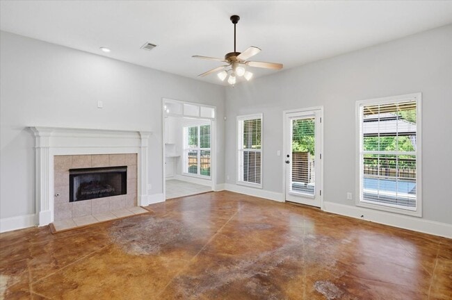 Building Photo - Charming Brandon Home for Rent