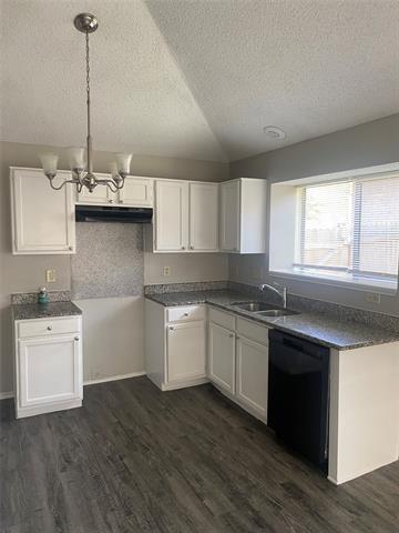 Building Photo - 201 Valley Spring Dr