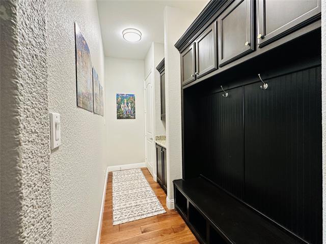 Building Photo - 401 Plumeria Dr