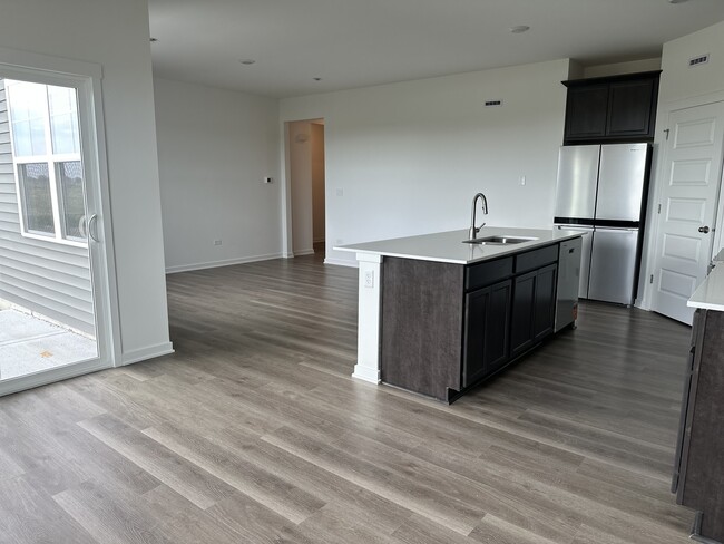 Building Photo - 2428 Semillon St