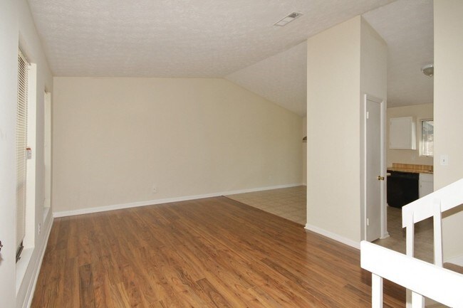 Building Photo - 3168 Meadow Wood Ct
