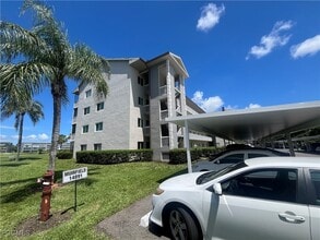 Building Photo - 14891 Hole in 1 Cir