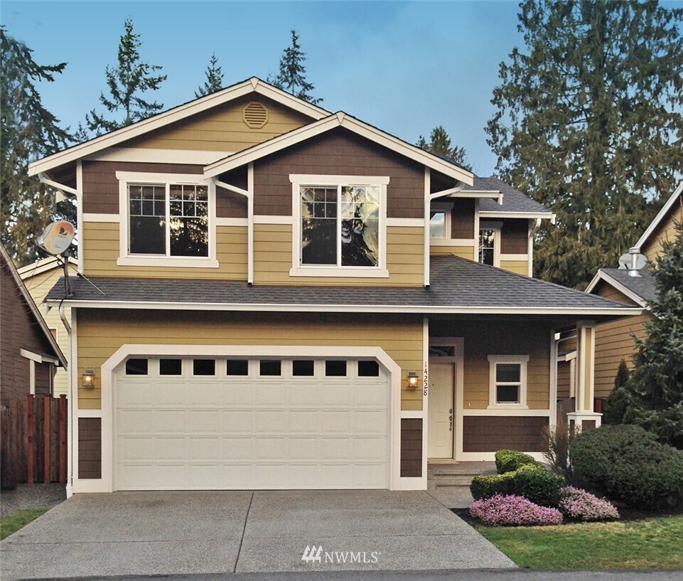 Foto principal - 14228 44th Ave W