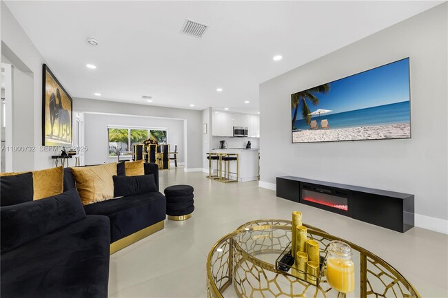 Foto del edificio - 1104 N 13th Terrace