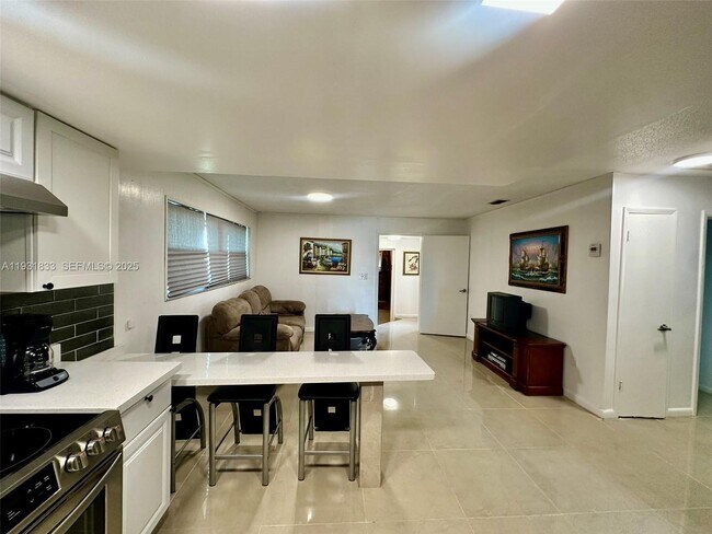 Foto del edificio - 6268 US-441