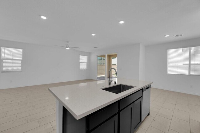 Foto del edificio - 4368 Bayley Skye Ave