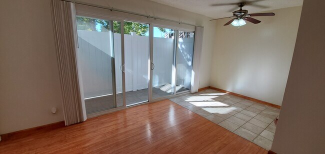 Building Photo - 920 N El Centro Ave