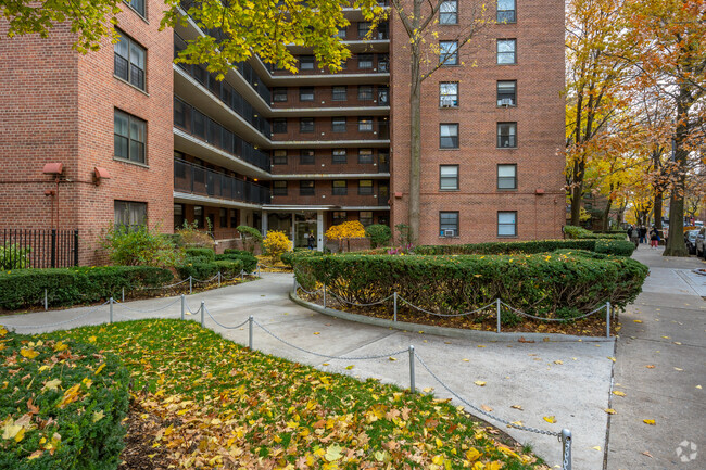 Building Photo - Roosevelt Terrace