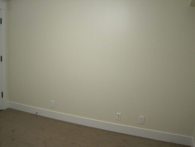 Building Photo - 8836