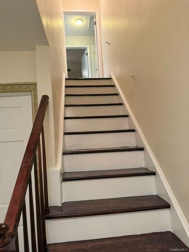 Foto del edificio - 168 Bennett Ave