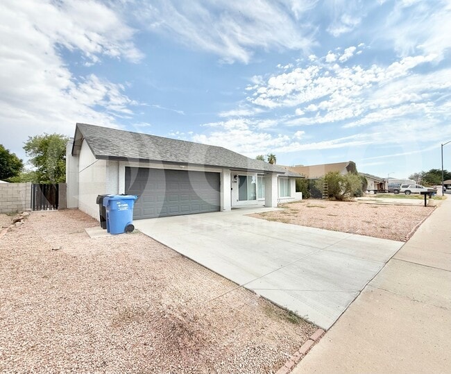 Foto del edificio - 1744 W Mohawk Ln