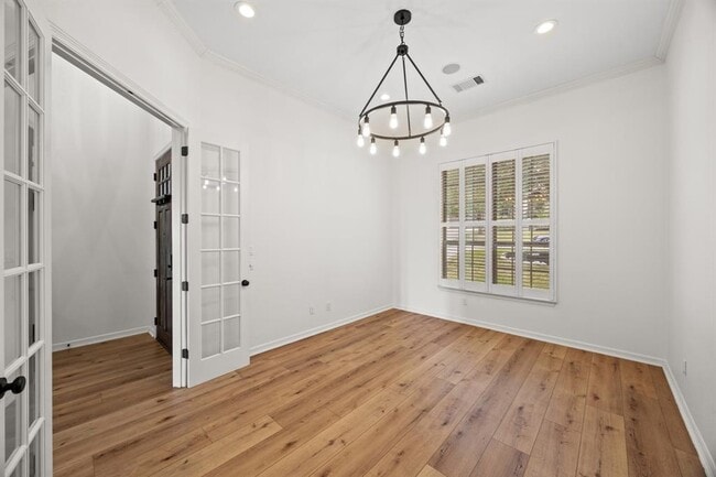 Building Photo - 366 Mirafield Ln