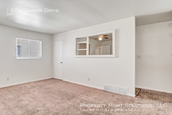 Building Photo - 1201 Baron Ave