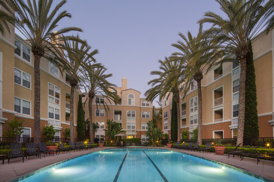 La Jolla Palms Apartment Homes Rentals - San Diego, CA | Apartments.com