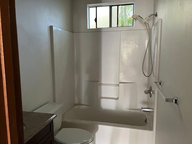 Foto del edificio - 5008 Mahinahina St