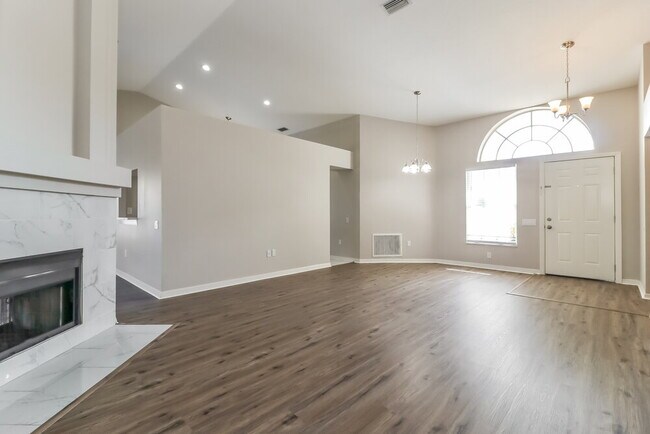 Building Photo - 29505 Morningmist Dr