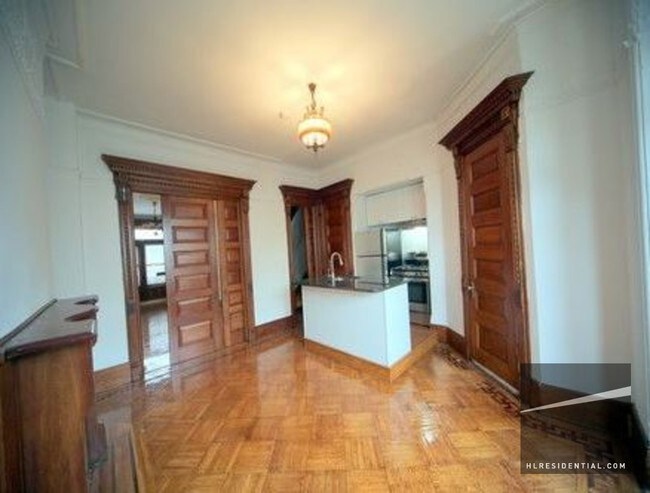Foto del edificio - 686 10th St