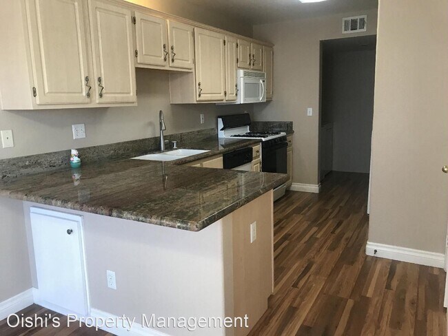 Building Photo - 3 br, 2.5 bath House - 1650 Aspen Meadows Dr