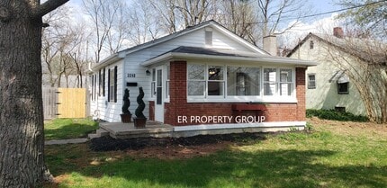 Building Photo - 2212 Mapleton Ct