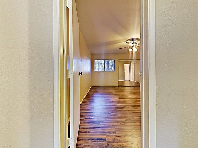 Foto del edificio - 18811 N 19th Ave