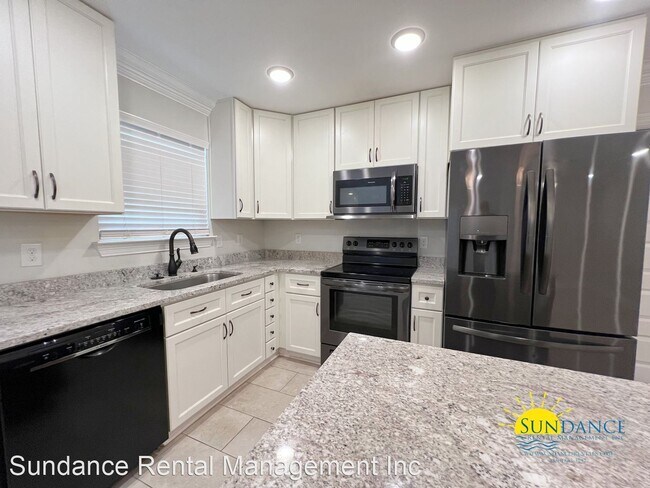 Building Photo - 4 br, 2 bath House - 307 Union Street