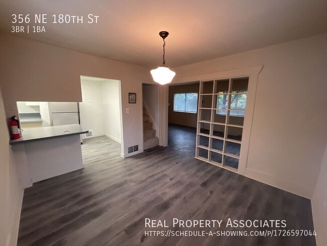 Building Photo - 356 NE 180th St