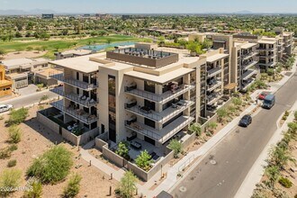 Building Photo - 4849 N Camelback Rdg Dr