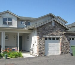 Building Photo - 1678 N Hwy 395